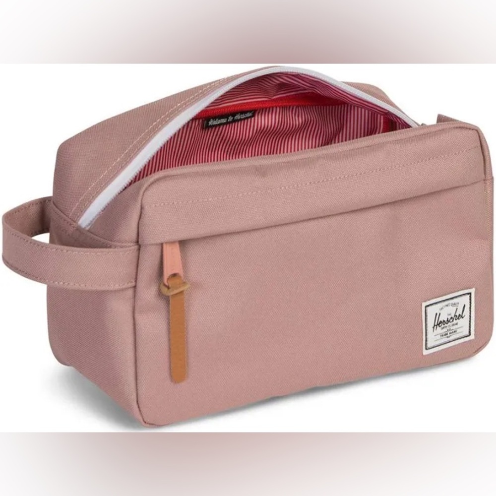 Herschel Supply Co. Herschel Chapter Travel Kit